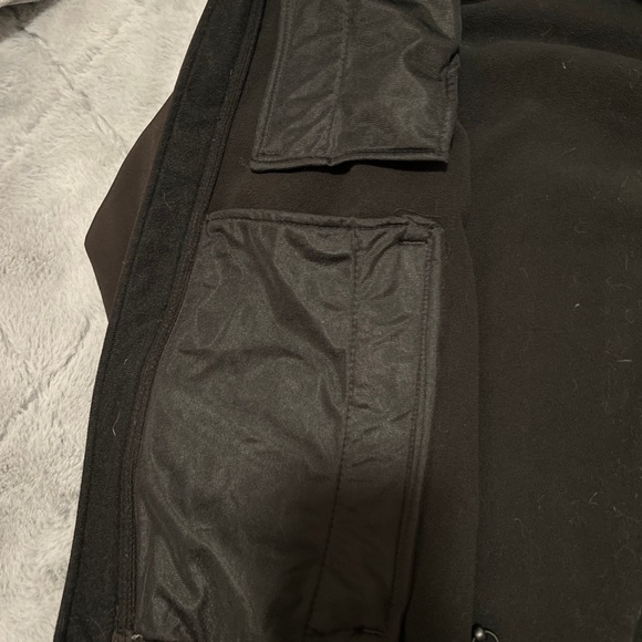 Black zip up jacket - Picture 4 of 6